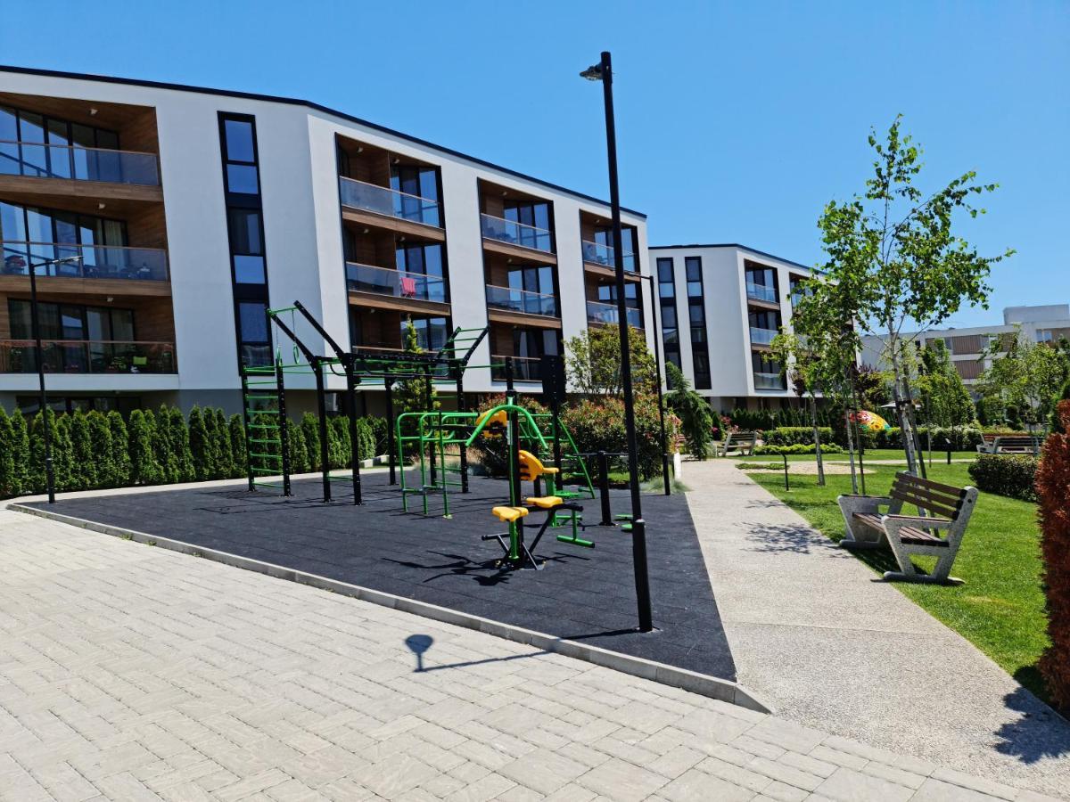 Raya Apartment Atlantis Atmosphere Burgas City Exterior foto